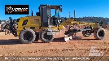 Motoniveladora New Holland RG170B