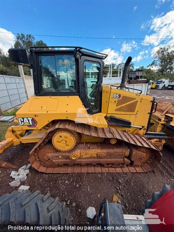 Trator de Esteira Caterpillar D5