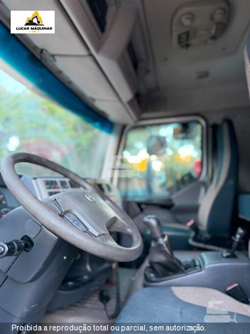 Caminhão Volvo VM 270 8x2 2p (Diesel) (E5)