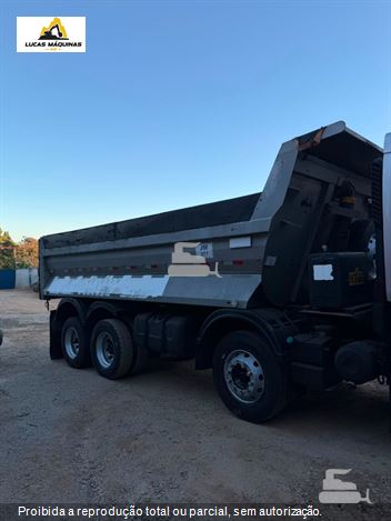 Caminhão Volvo VM 270 8x2 2p (Diesel) (E5)