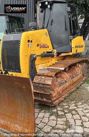 Trator de Esteira New Holland D140 B