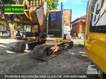 Escavadeira Caterpillar 313D2 GC