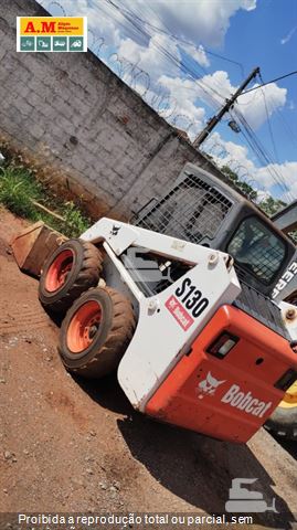 Mini-Carregadeira Bobcat S130