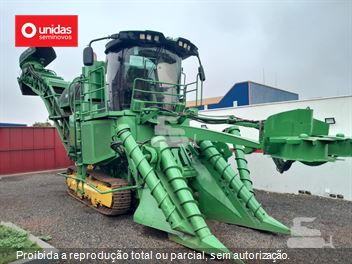 Colheitadeira John Deere CH570