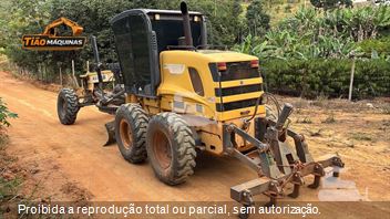 Motoniveladora New Holland RG140B