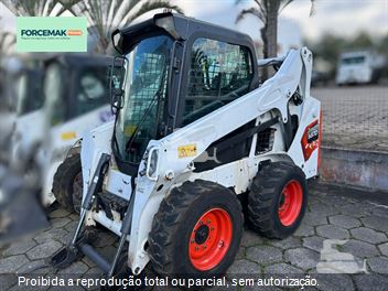Mini-Carregadeira Bobcat S570