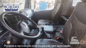 Caminhão Mercedes-Benz Axor 2831 6x4 2p (diesel)