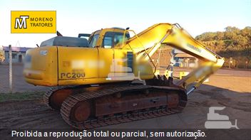 Escavadeira Komatsu PC200