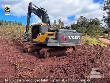 Escavadeira Volvo EC210DL