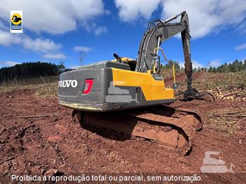 Escavadeira Volvo EC210DL