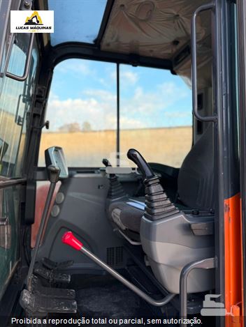 Mini-Escavadeira Doosan DX80R