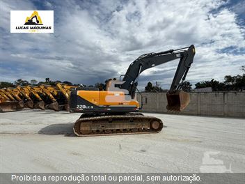 Escavadeira Hyundai R220LC-9