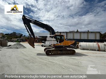 Escavadeira Hyundai R220LC-9