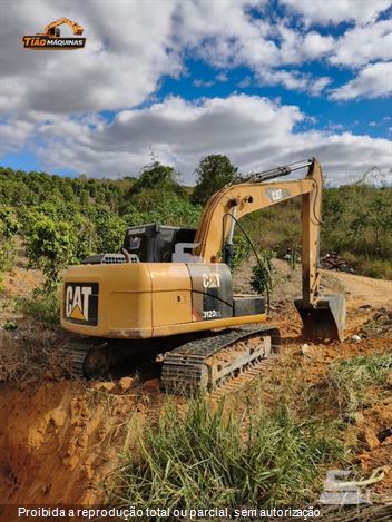 Escavadeira Caterpillar 312D2L