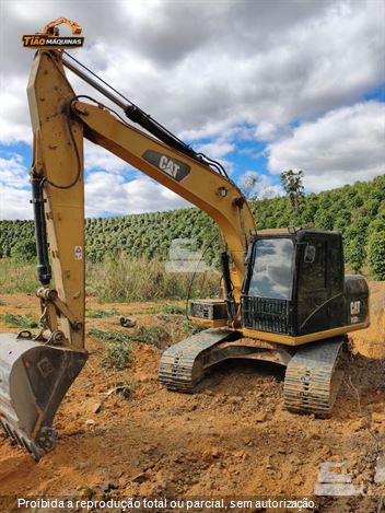 Escavadeira Caterpillar 312D2L