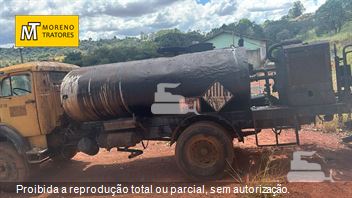 Caminhão Mercedes-Benz L-1513 2p (diesel)