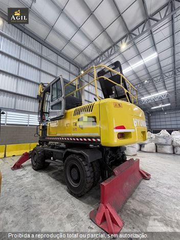 Escavadeira Hyundai R200W-7