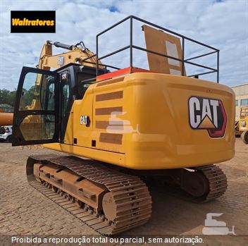 Escavadeira Caterpillar 320