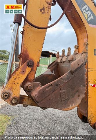 Retro Escavadeira Caterpillar 416F2
