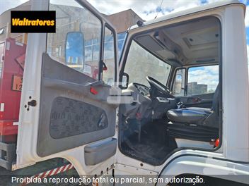 Caminhão Mercedes-Benz 2726 6x4 2p (diesel)