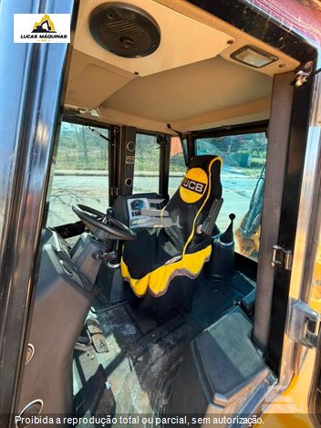 Retro Escavadeira JCB 3CX