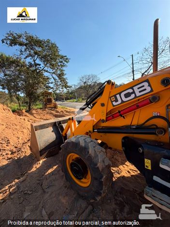 Retro Escavadeira JCB 3CX