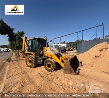 Retro Escavadeira JCB 3CX