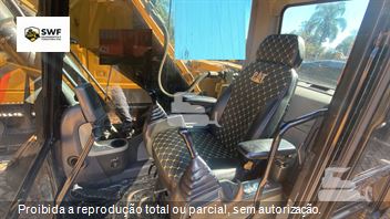 Escavadeira Caterpillar 320D2L