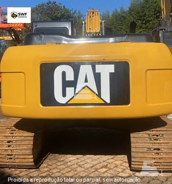 Escavadeira Caterpillar 320D2L