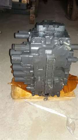 bombas hidraulicas e comandos hidraulicos case